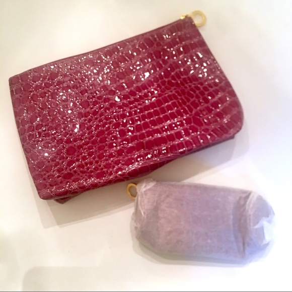 ESTEE LAUDER Purple Faux Croc Patent Cosmetic Bag - Picture 2 of 8